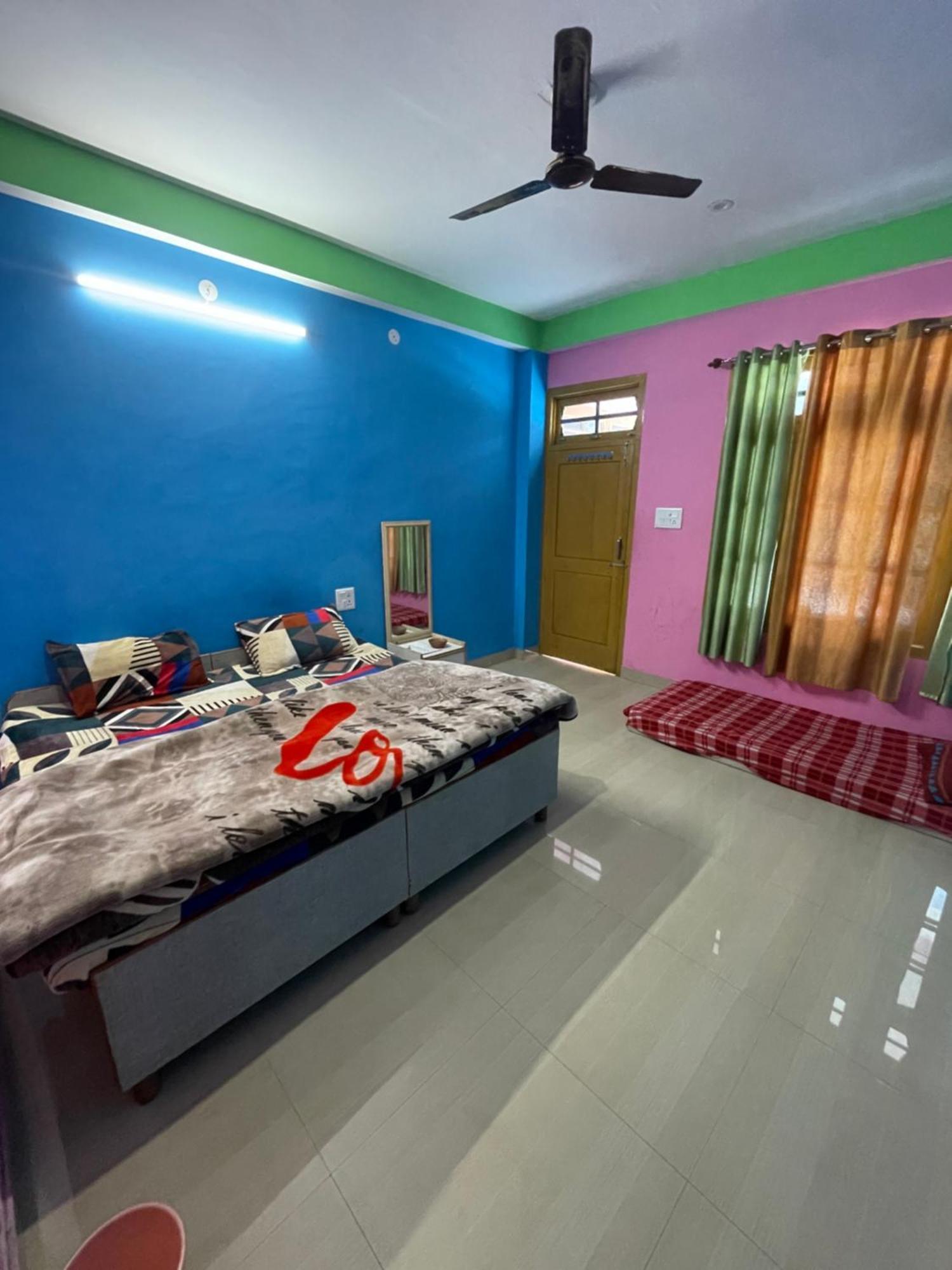Chojh Inn Guest House Kasol Esterno foto