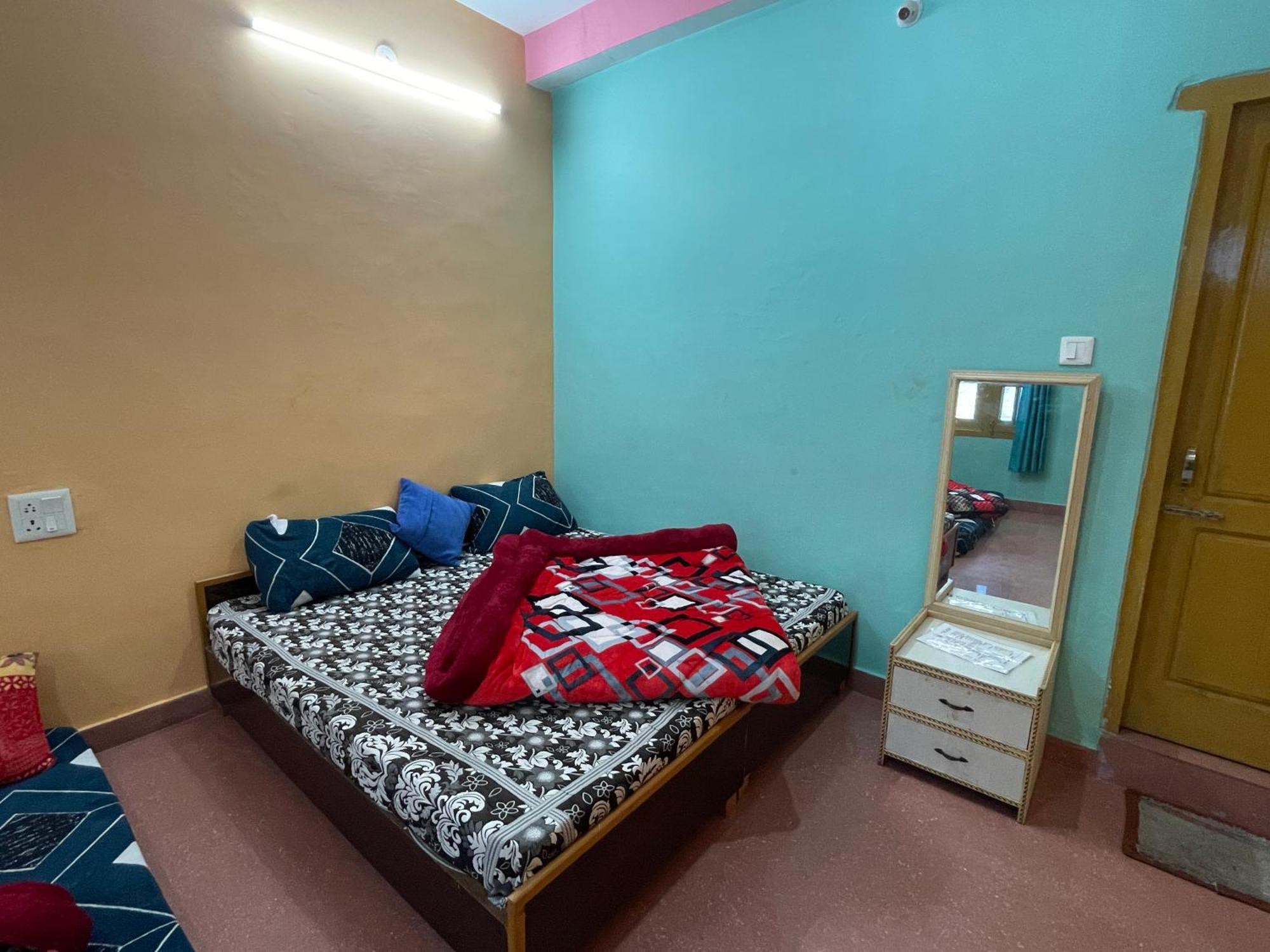 Chojh Inn Guest House Kasol Esterno foto