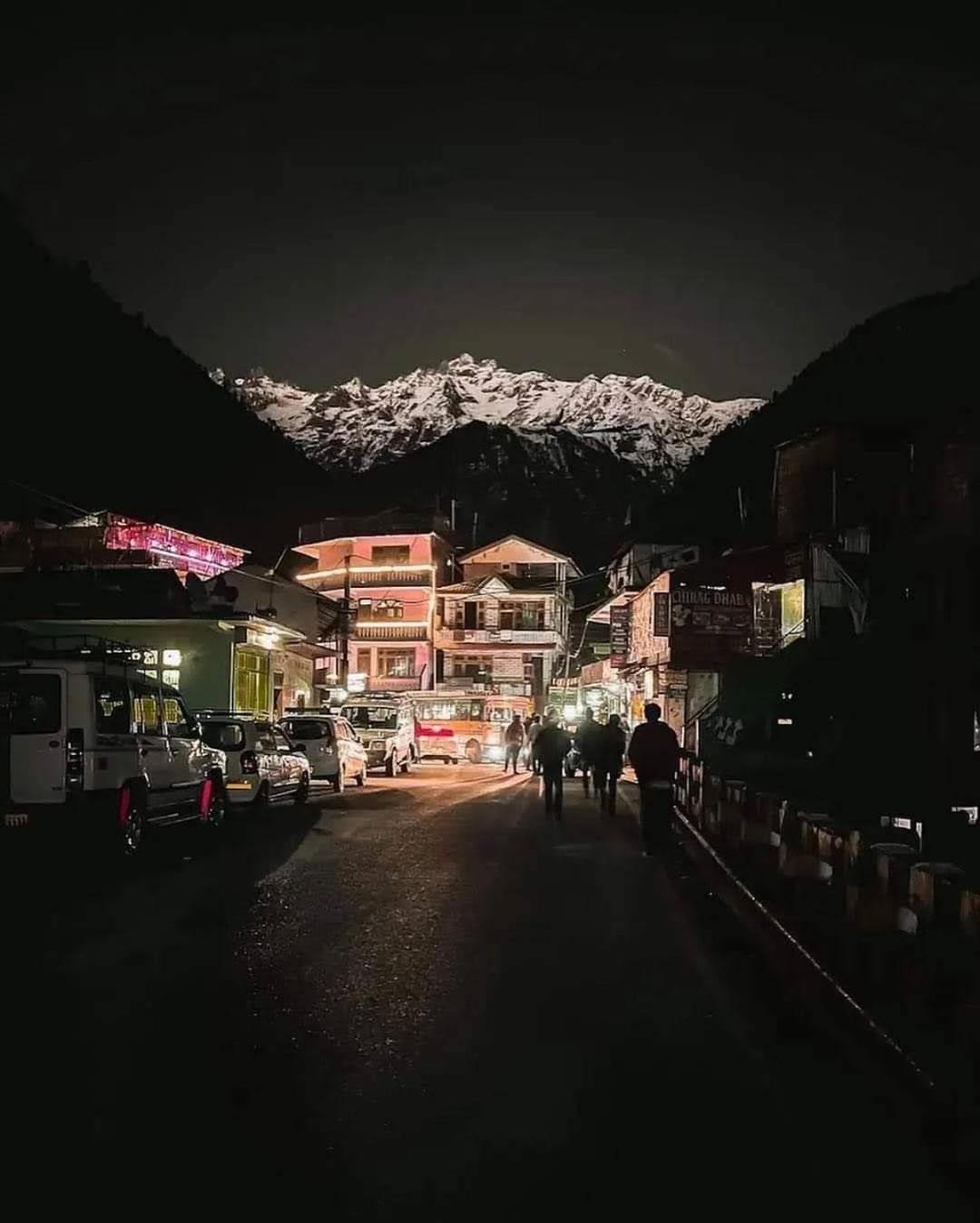 Chojh Inn Guest House Kasol Esterno foto